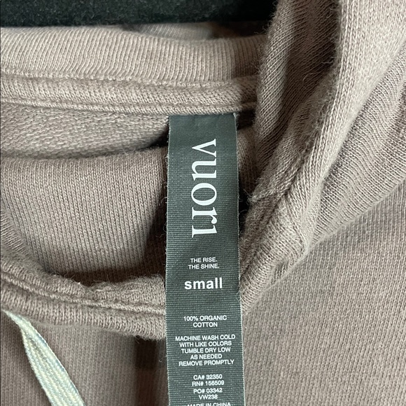 Vuori | Women’s Beach Hoodie Size Small - Picture 6 of 7
